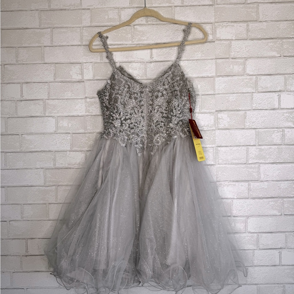 🩶 May Queen 🩶Gray Silver Embellished A-line Sleeveless Cocktail Dress Homecoming - Picture 7 of 16